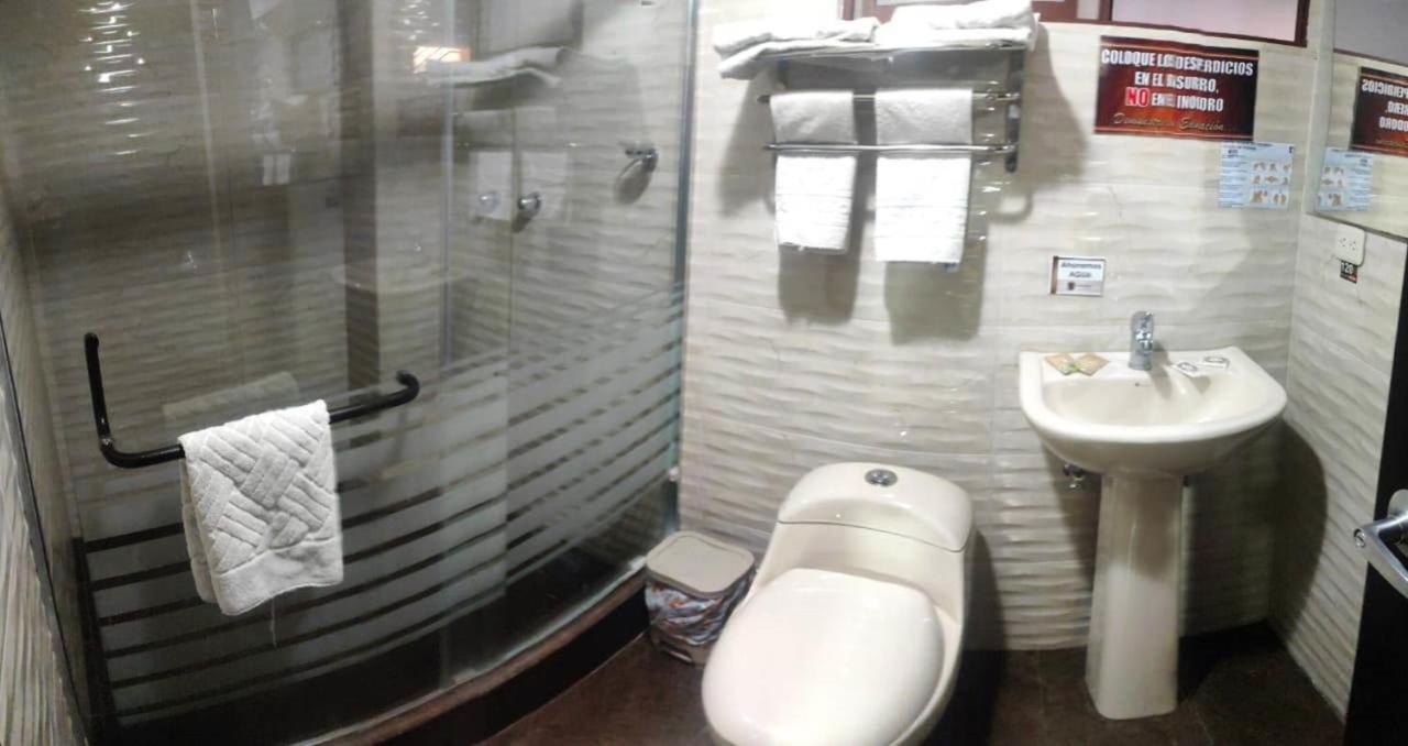 La Kapital Hotel Амбато Екстер'єр фото